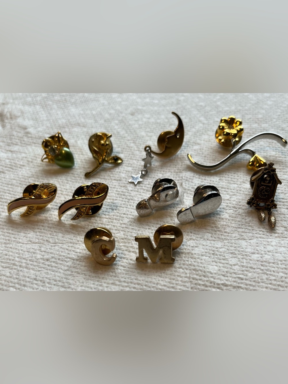 Assorted Vintage Gold & Silver Tack Pin Set